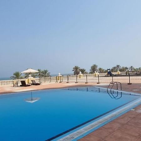 Lovely Lagoon View Studio Apartment Ras al-Khaimah Bagian luar foto